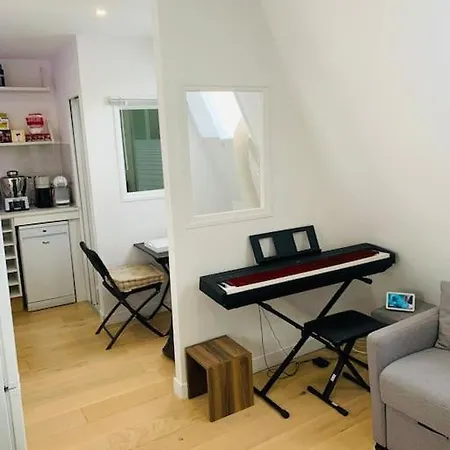 Cosy Au Coeur De パリ
